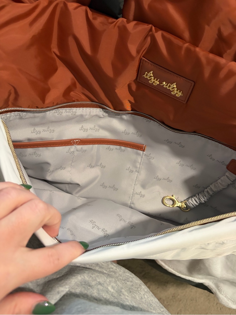 Itzy Ritzy Weekender Bag - Picture 2 of 11